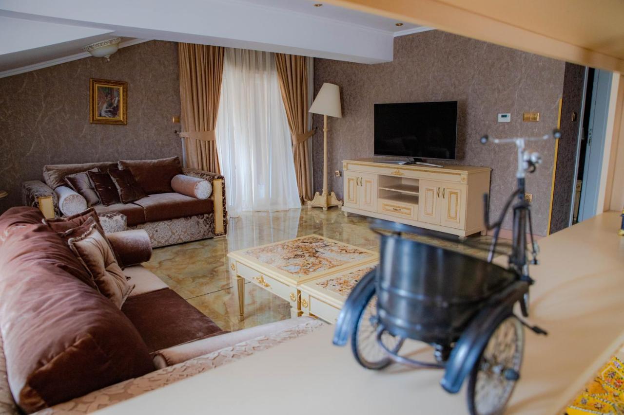 Luxury Apartment Rich 2 벨린그래드 외부 사진