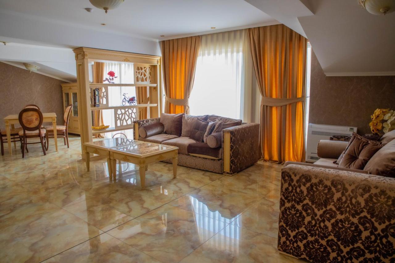 Luxury Apartment Rich 2 벨린그래드 외부 사진