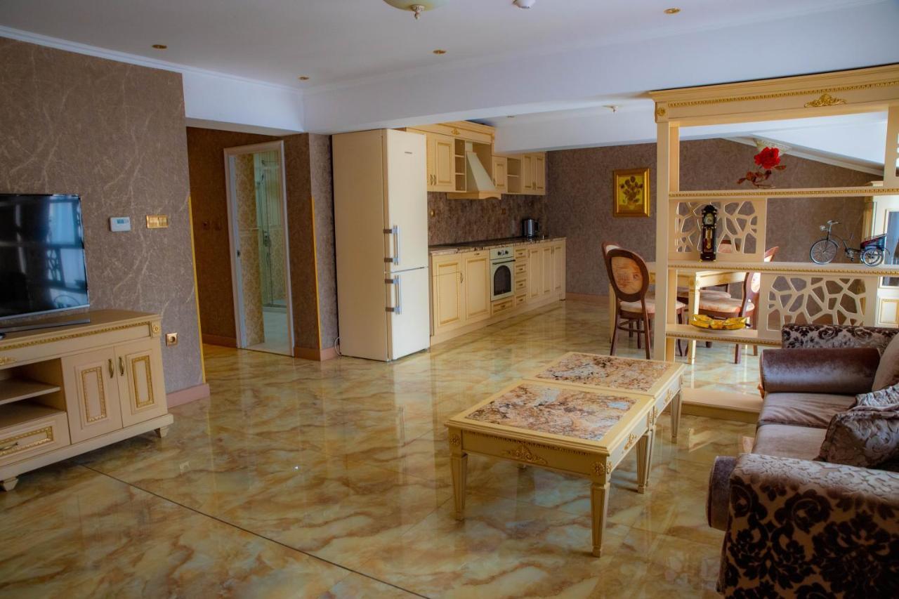 Luxury Apartment Rich 2 벨린그래드 외부 사진