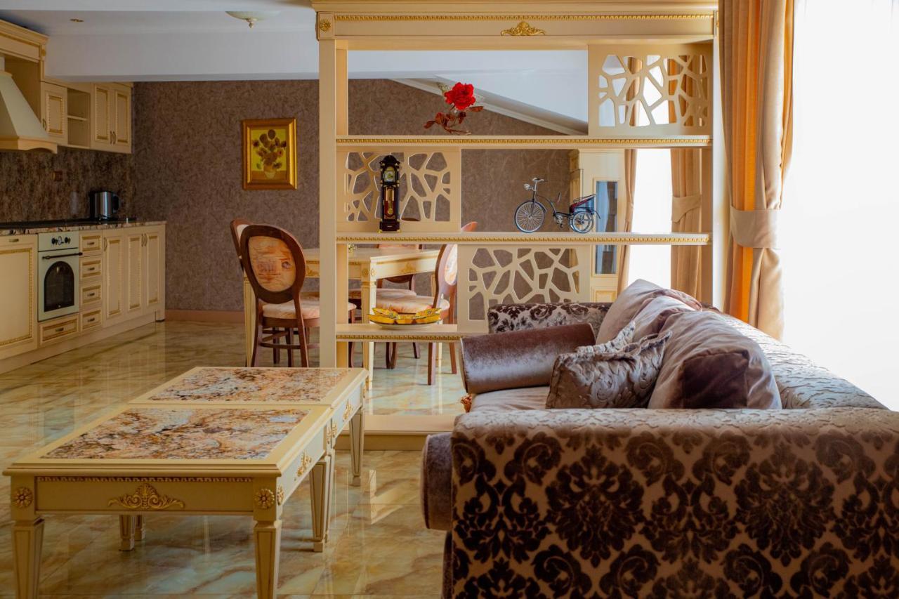 Luxury Apartment Rich 2 벨린그래드 외부 사진
