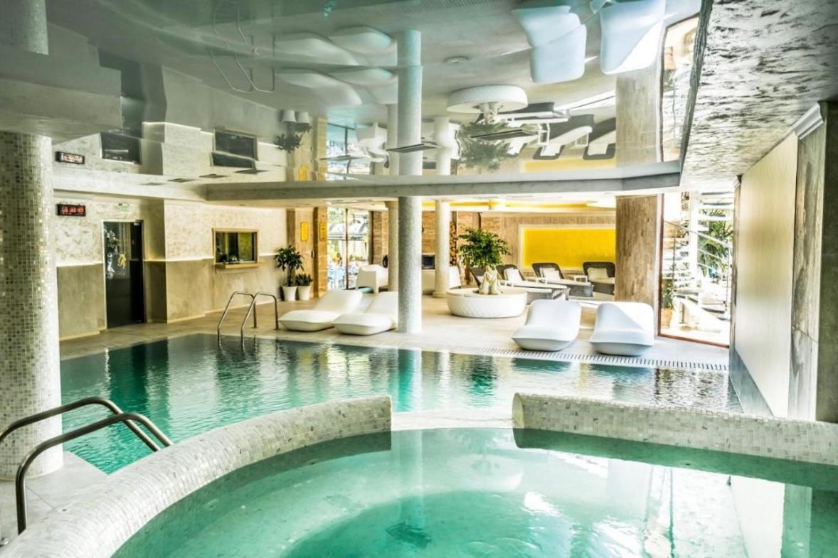 Luxury Apartment Rich 2 벨린그래드 외부 사진
