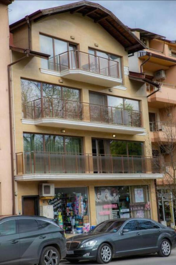 Luxury Apartment Rich 2 벨린그래드 외부 사진